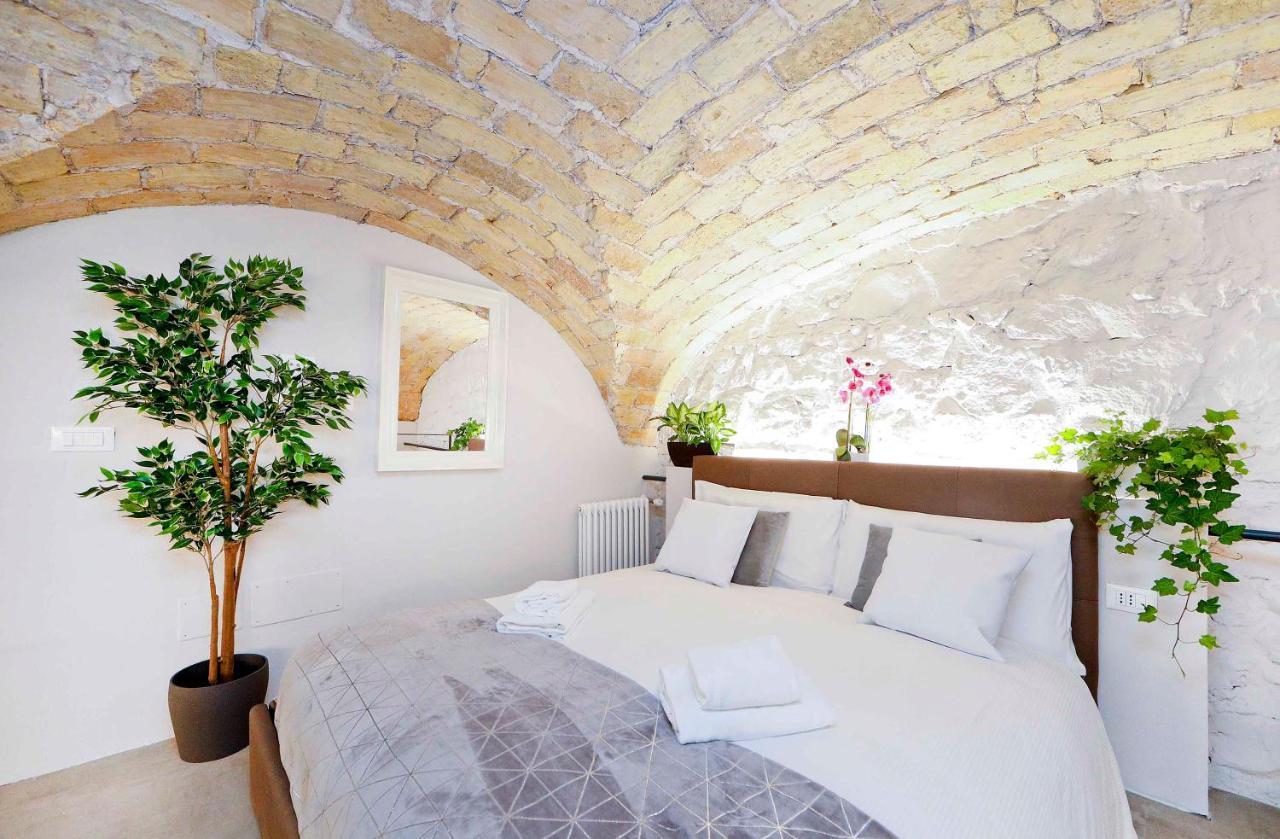Post Industrial Loft Trastevere - Top Collection روما المظهر الخارجي الصورة