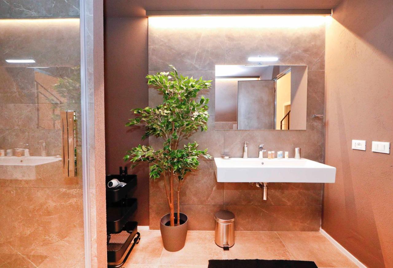 Post Industrial Loft Trastevere - Top Collection روما المظهر الخارجي الصورة