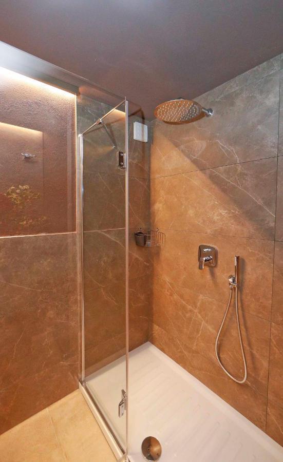 Post Industrial Loft Trastevere - Top Collection روما المظهر الخارجي الصورة